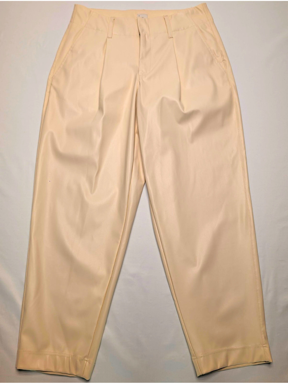 A New Day Cream Faux Leather Tapered Pleated Front Ankle Stretch Pants Size 10
